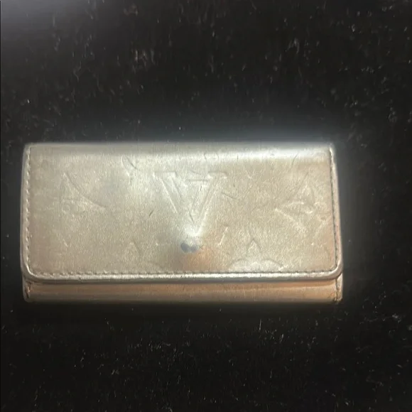 Louis Vuitton Key Case - Picture 1 of 12